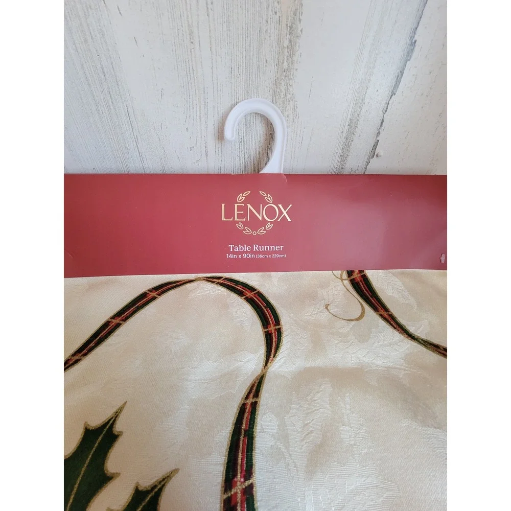 Lenox table runner fabric Holiday Mistletoe‎ Holly Berry dinner xmas